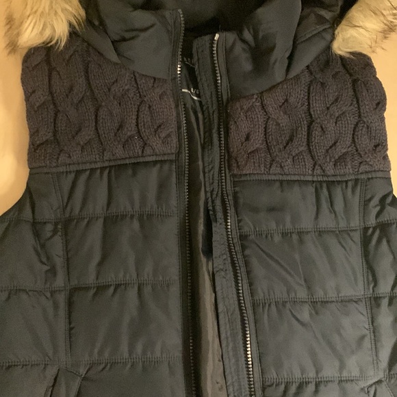 Aeropostale puffer vest - Picture 2 of 6